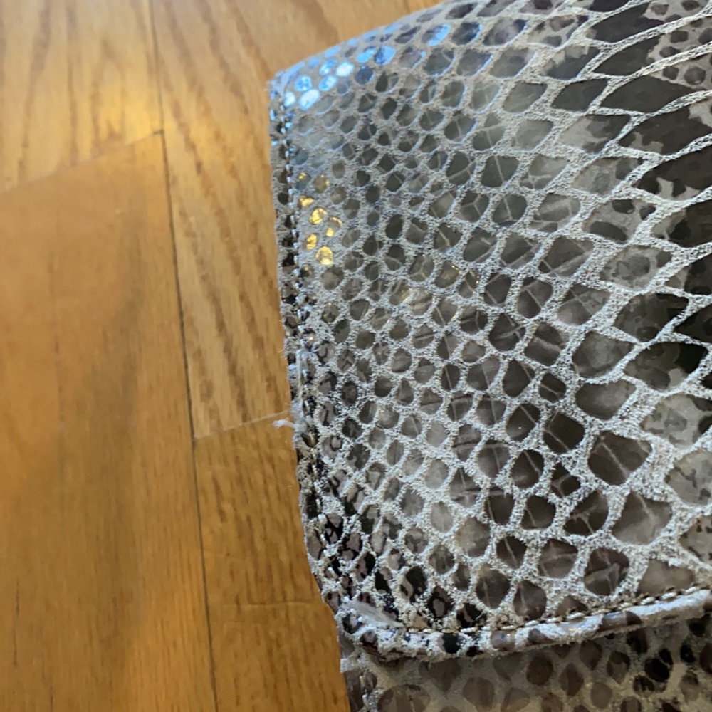 Handbag - Picture 6 of 6